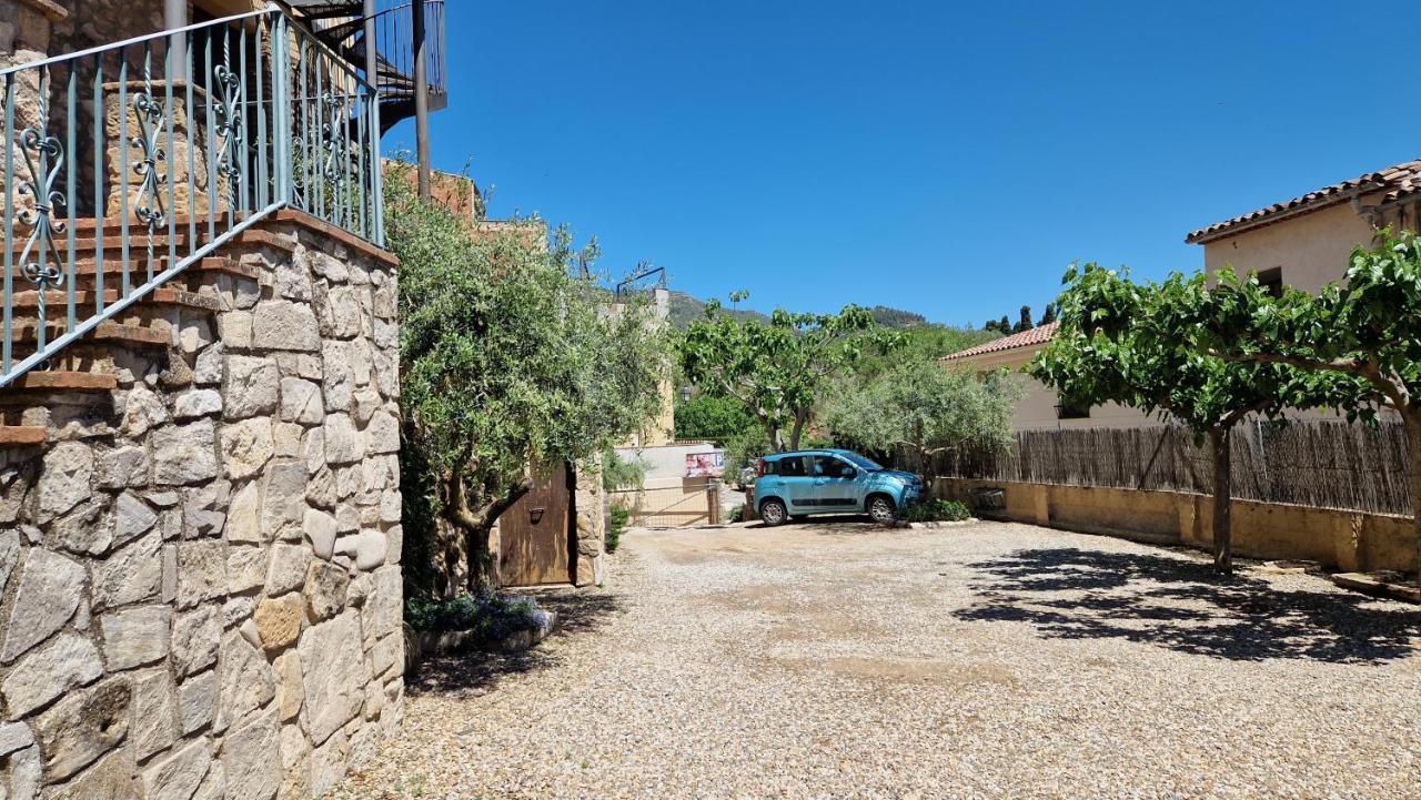 El Jardi De La Vileta - Cornudella De Montsant Esterno foto